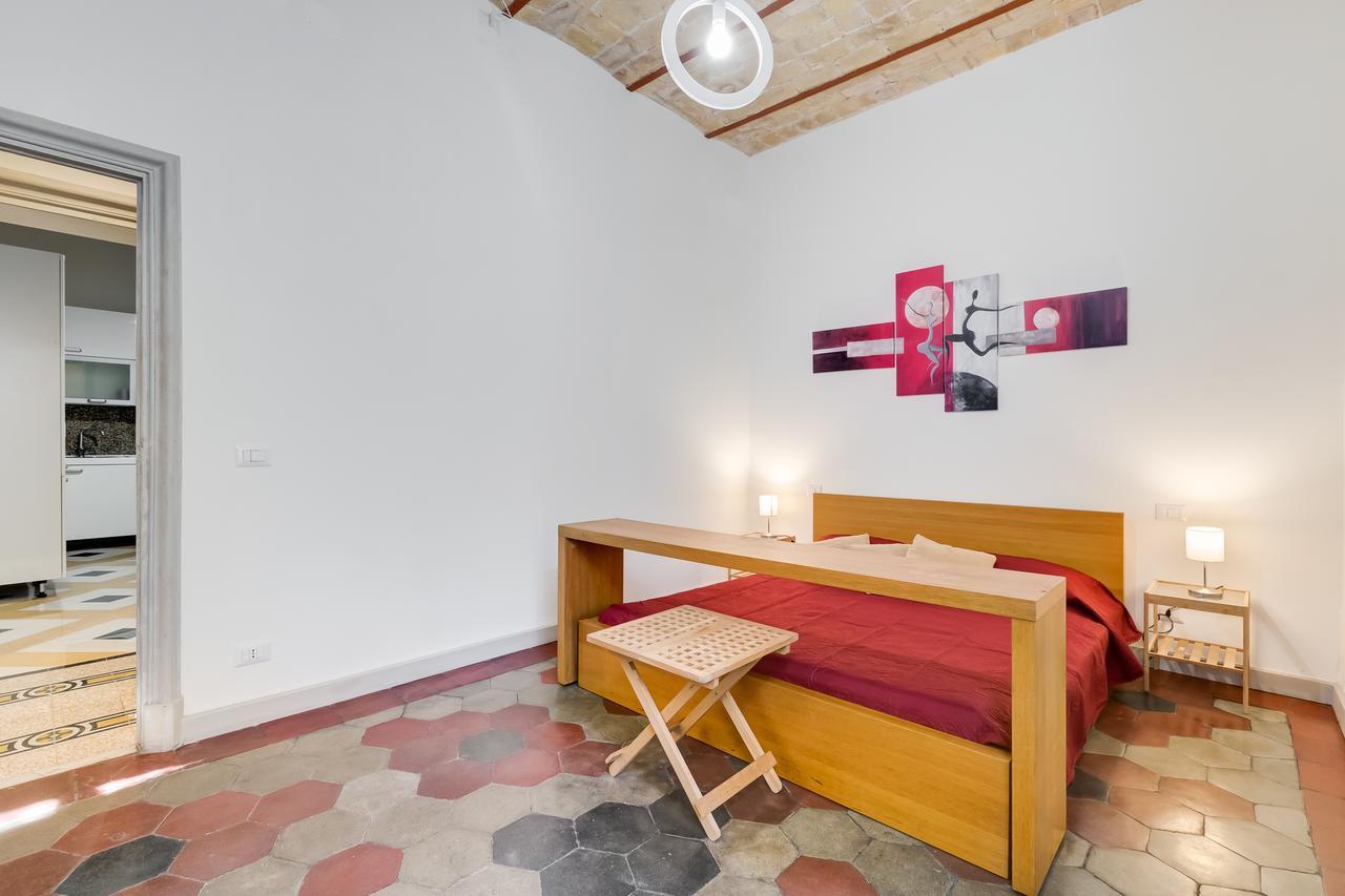 Monti Colosseum Apartment โรม ภายนอก รูปภาพ