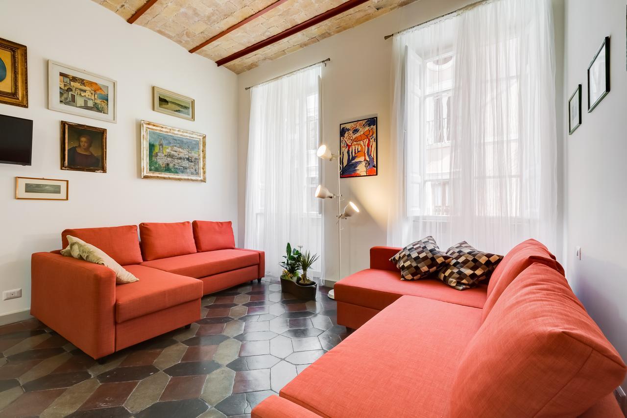 Monti Colosseum Apartment โรม ภายนอก รูปภาพ
