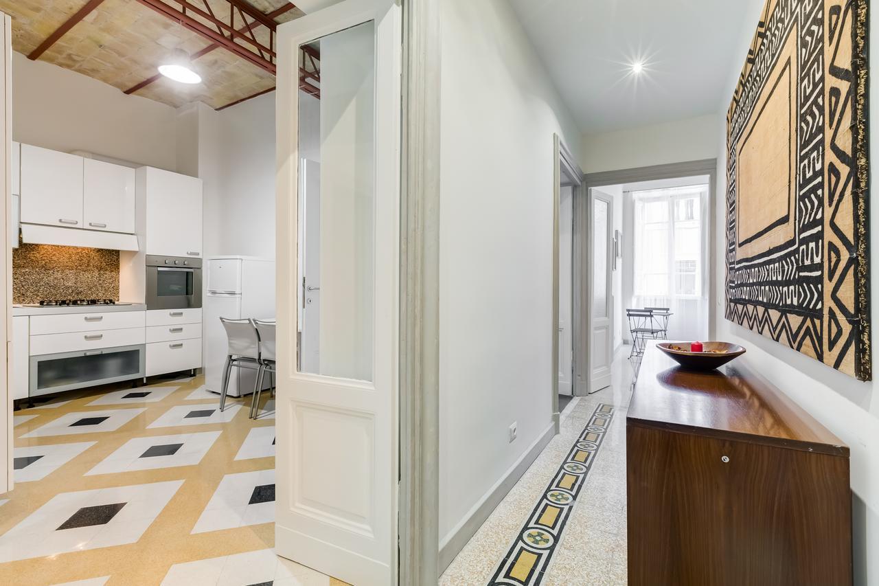Monti Colosseum Apartment โรม ภายนอก รูปภาพ
