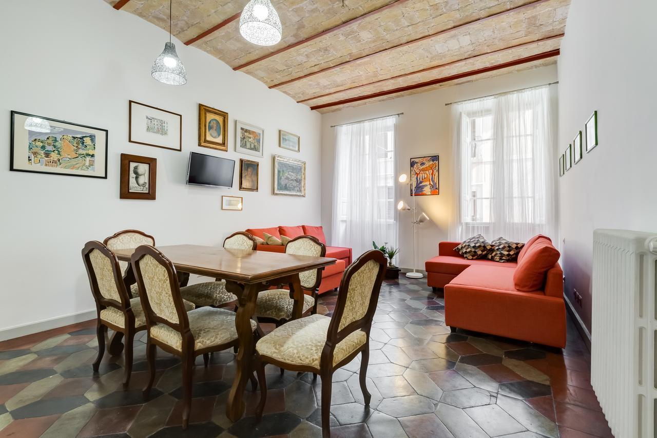 Monti Colosseum Apartment โรม ภายนอก รูปภาพ