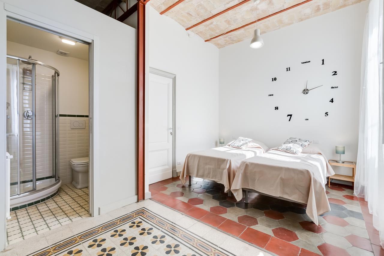 Monti Colosseum Apartment โรม ภายนอก รูปภาพ